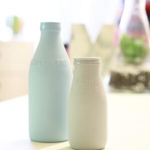 bottle, milk, blog, blogging, food, healthy, drink, dairy, white, beverage, glass, fresh, calcium, product, breakfast, nutrition, liquid, container, protein, natural, lactose, diet, organic, eating, baby, plastic, farm, icon, full, child, yogurt, people, sweet, little, old, milk, container, yogurt, yogurt, yogurt, yogurt, yogurt